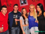 150307_neon_single_party_002