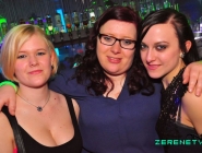 150307_neon_single_party_015
