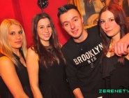 150307_neon_single_party_049