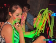 150307_neon_single_party_052