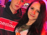 150307_neon_single_party_055