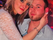 150307_neon_single_party_056