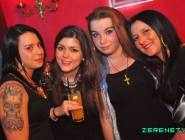 150307_neon_single_party_095