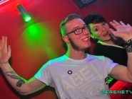 150307_neon_single_party_119