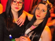150307_neon_single_party_128