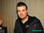 200700